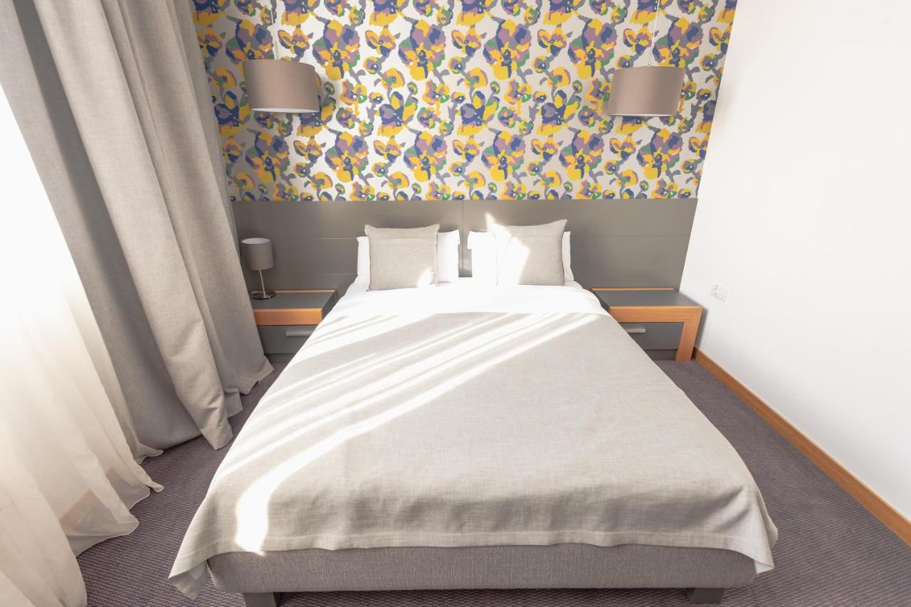 Hotel Stobex Loznica Esterno foto