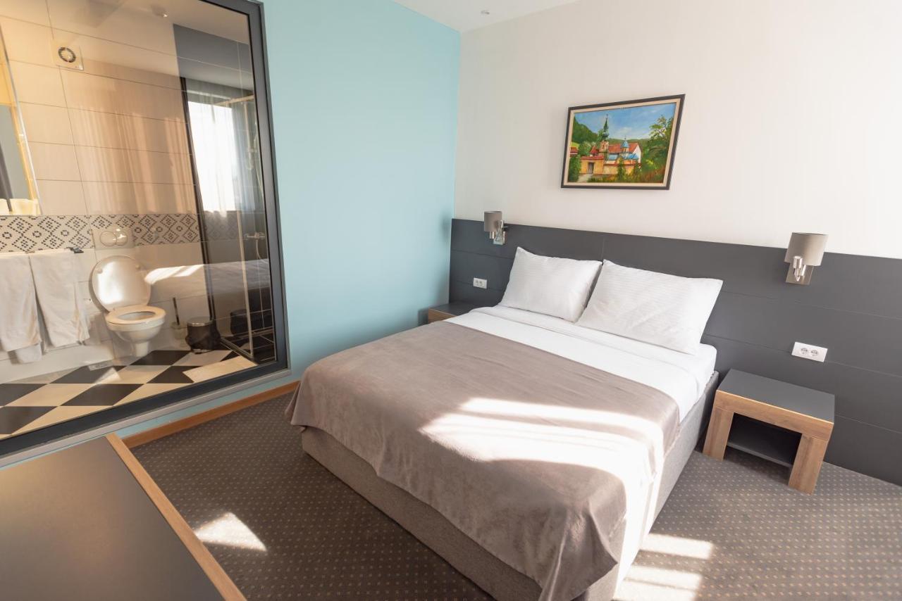 Hotel Stobex Loznica Esterno foto
